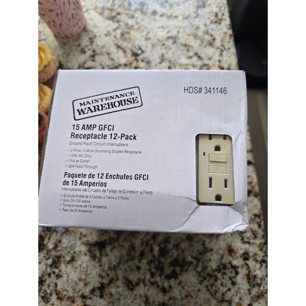 Maintenance Warehouse 15 Amp GFCI Receptacle 12-Pack Ivory 120V HDS‎ 341146